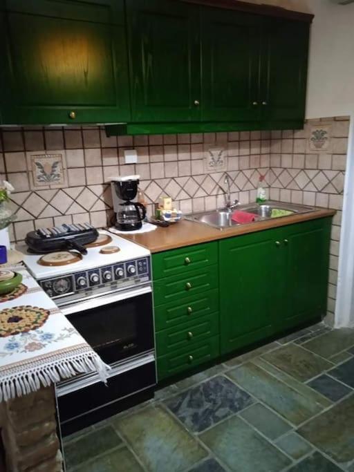 Cosy Maisonette Close To Poros,epidauros,nafplio Taktikoupoli